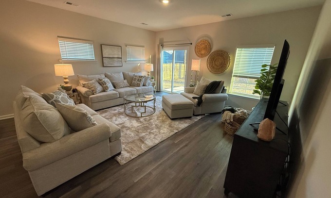 Lexington House | Spacious 4-bedroom house in tranquil Lexington near Lake Murray