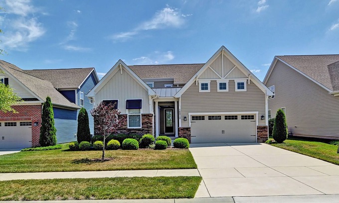 Millville House | Spacious 4 bedroom home in Bishops Landing. Wi-fi Available, Pools, Fitness Center, Tennis, Beach Shuttle, Playground!