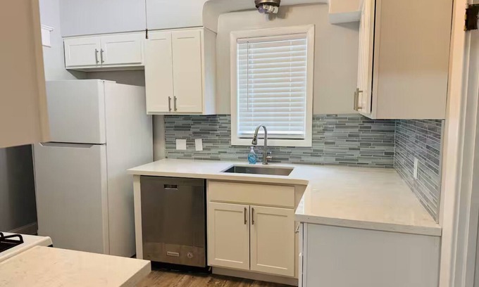 North Buffalo House | Spacious 4-bedroom House Near UB & Niagara Falls