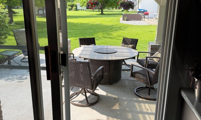 Oshkosh House | Spacious 4-bedroom house with Beautiful Patio close to EAA in Oshkosh