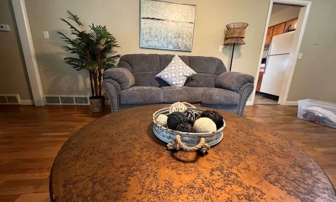 Billings House | Spacious 4 bedroom residential at Burlington Park