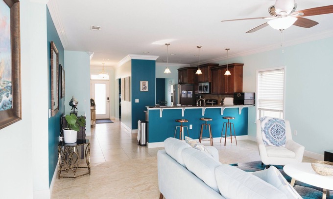 Mary Esther House | Spacious 4-bedroom house in amazing Mary Esther with AC, WiFi, & laundry