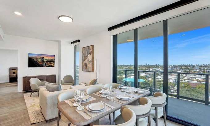 North Beach Condo | Spacious 4-Bedroom Retreat Steps from Miami Beach