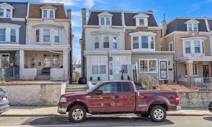 Northwest Philadelphia House | Spacious 4-bedroom house with WiFi, AC in phenomenal Philadelphia
