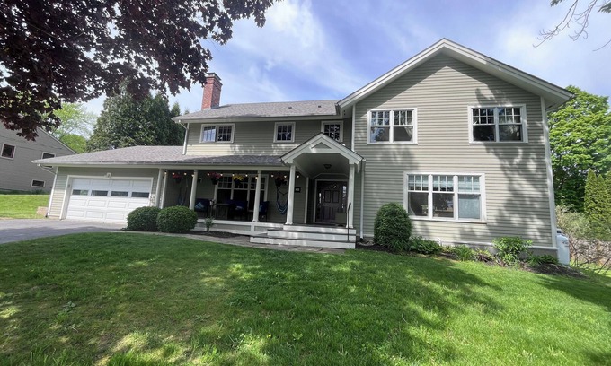 Williamstown House | Spacious 4 bedroom, big pool & outdoor space. Close for local summer activities!
