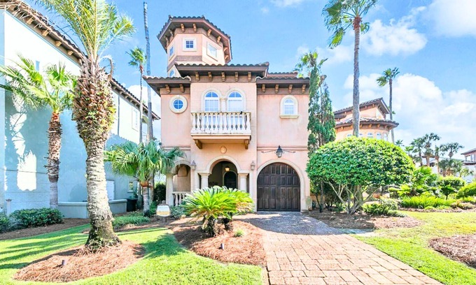 St. Tropez House | Spacious 4BR Retreat Pool Pets Allowed Steps to Miramar Beach