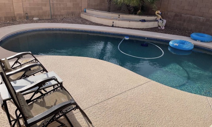 Tucson House | Spacious 4BR Retreat Walk to Sabino Canyon + Private Pool