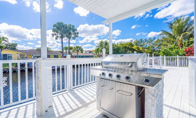 Coral Ridge Isles House | Spacious 5-bedroom house with AC and WiFi in tranquil Fort Lauderdale