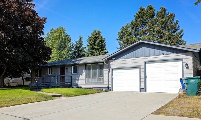 Coeur d'Alene House | Spacious 5 Bedroom - Sleeps 14 - Nintendo/Foosball/Games