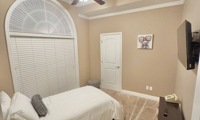 Bluffton House | Spacious 5-bedroom house with AC, WiFi in charming Bluffton