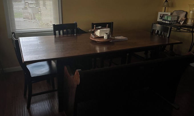 Butler House | Spacious 5-bedroom house with AC, WiFi in tranquil Butler. Right outside of town