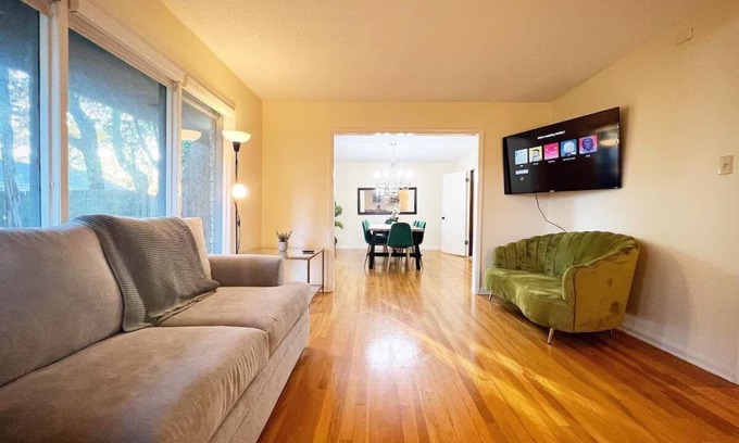 East Memphis House | Spacious 5-Bedroom Retreat in Memphis with Hot Tub, Game Room and BBQ