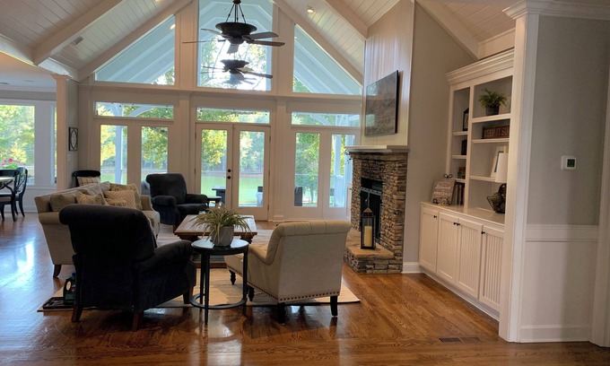 Dawsonville House | Spacious 5-bedroom LAKE house on Lake Lanier near North Georgia mountains.