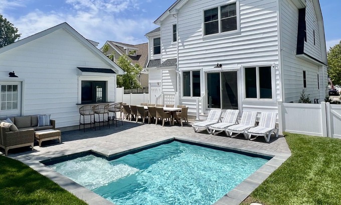 Village Green House | Spacious 6-bedroom house in charming Cape May with Pool & Great Location