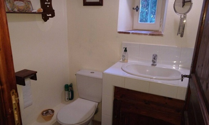 Cancale House | Spacious 6 Persons Close to Shops