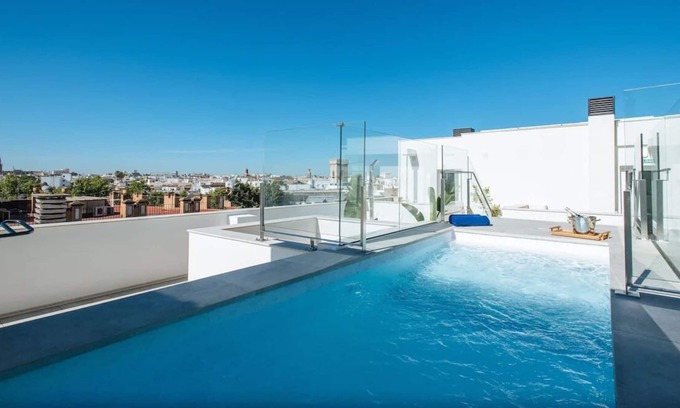 San Gil House | Spacious accommodations! w/rooftop pool, minutes from La Torre de Don Fadrique