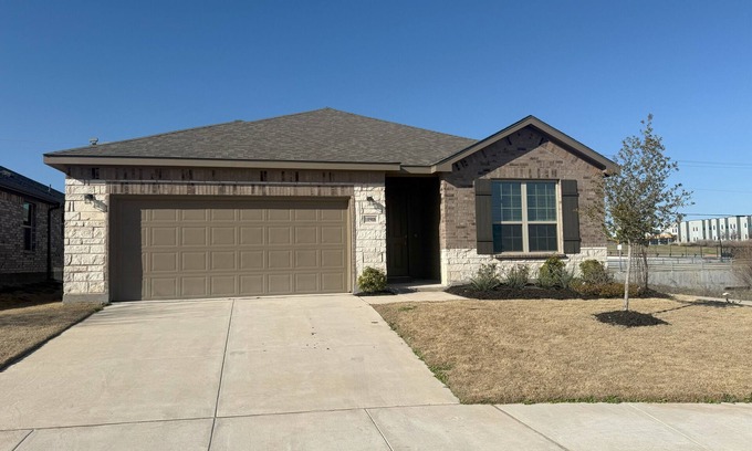 Tarrant County House | Spacious and Comfortable Home in Fort Worth, TX