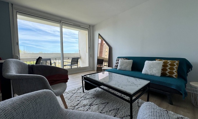 La Pierre Heuze North Apartment | Spacious and comfortable 95 m² apartment