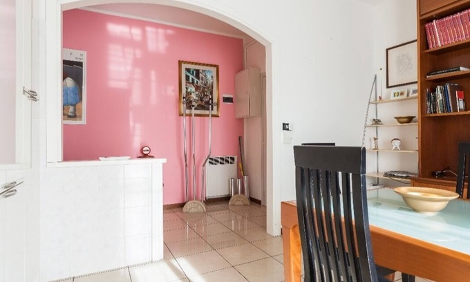 Bolognina Apartment | Spacious and cozy Apartment-5th floor with elevator. With private parking space