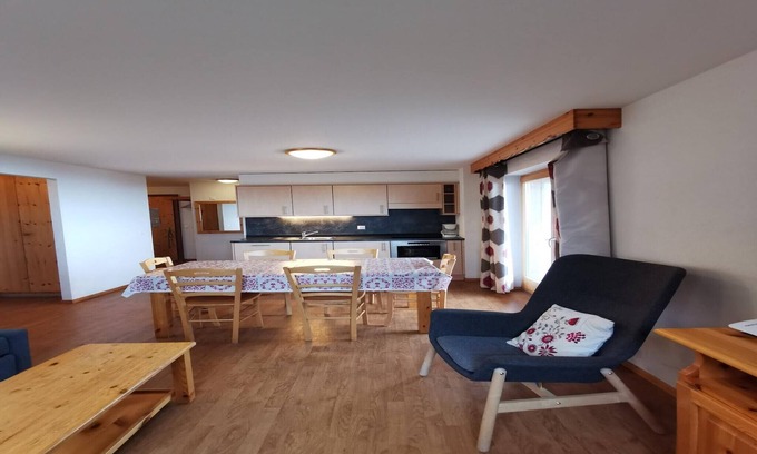 Saint-Pierre-de-Clages Apartment | Spacious apartment in Nendaz