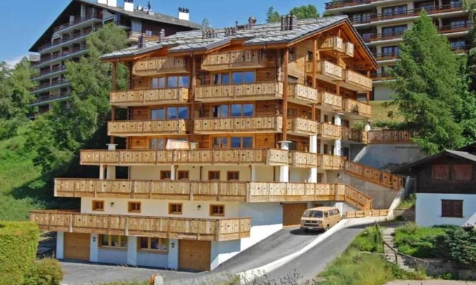 Saint-Pierre-de-Clages Apartment | Spacious apartment with terrace