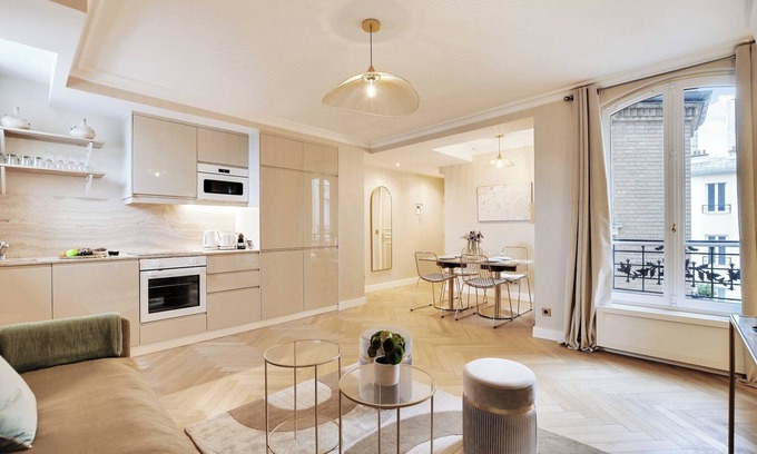 Pigalle Apartment | Spacious apartment - 2BR/6P - Necker