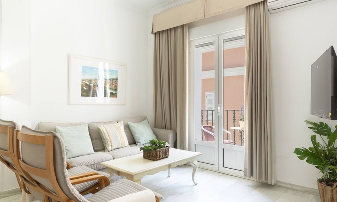 Chipiona Apartment | Spacious apartment in Playa de Regla. 2.
