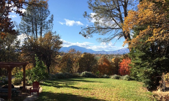 Redding Highlands House | Spacious, Beautiful panoramic sunset & Mts-views, separate GUESTHOUSE (extra)