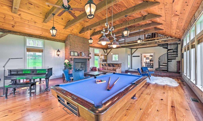 Great Barrington House | Spacious Berkshires Retreat about 3 Mi to Skiing!