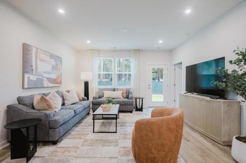 Bluffton House | Spacious Bluffton Retreat for Families & Friends