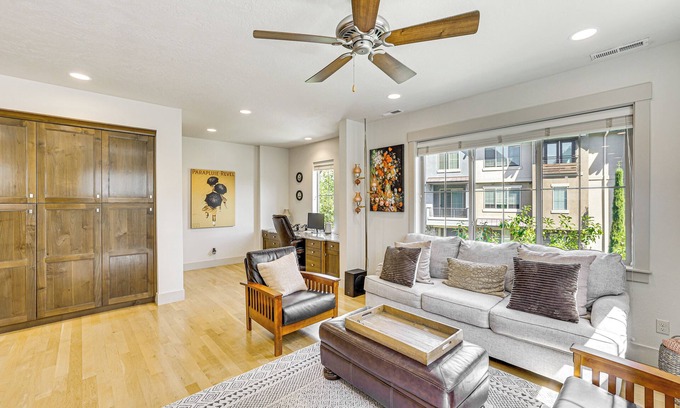 Harris Ranch House | Spacious Boise Townhome ~ 5 Mi to Downtown
