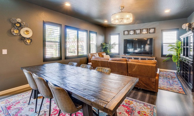 Castle Rock House | Spacious Castle Rock Home w/ Deck, Yard & Fire Pit