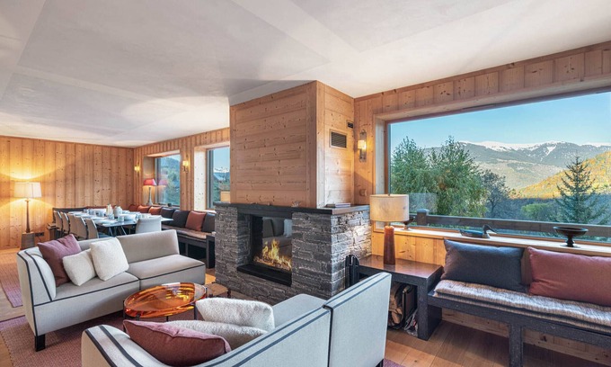Les Allues Ski Chalet | Spacious Chalet for 14 with Sauna, Fireplace, Near Ski Bus