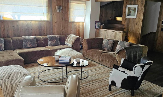 Le Raffort Ski Chalet | Spacious Chalet in Méribel - 10 pax, 5 bedrooms