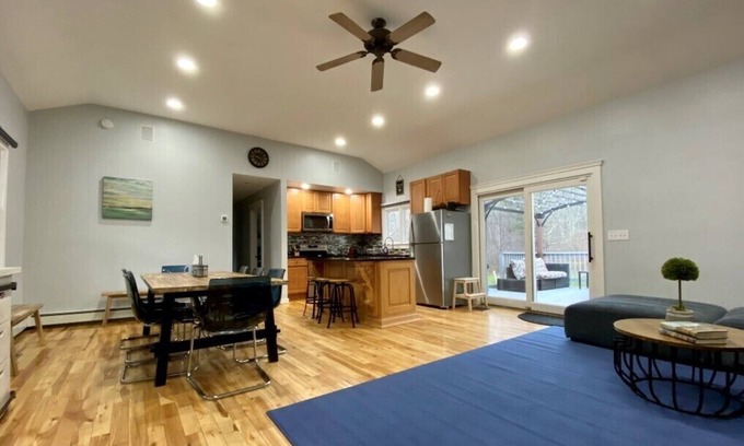 Lexington House | Spacious chalet near Hunter/Windham with amazing game room and fast internet