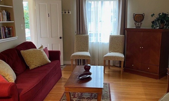 Pasadena Apartment | Spacious & Charming 1-BR Apartments For Extended Stays Near CalTech, Huntington