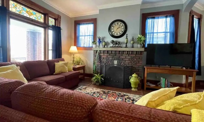 Sandusky Apartment | Spacious & Charming Downtown Sandusky/Cedar Point/Lake Erie/Kalahari