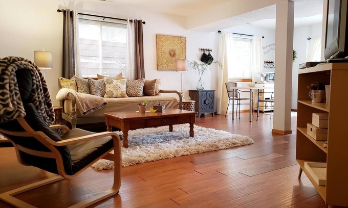 Woodland Park House | Spacious, Comfortable and Clean Mountain Stay!