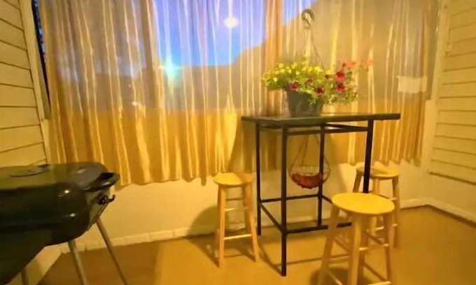 Clearbrook Apartment | Spacious Comfortable Apartment by Airport 10 minutes