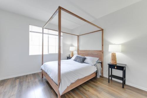 Marina del Rey Apartment | Spacious, Comfortable, and Central Condo