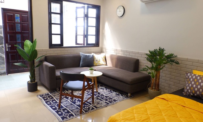 District 1 Apartment | Spacious Condo between Ben Thanh Market and Bui Vien Backpacker Are