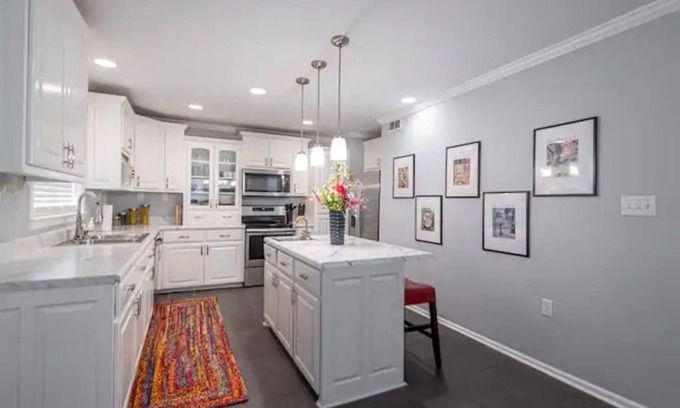 Downtown Little Rock House | Spacious Contemporary 4 Bedroom Downtown Beauty