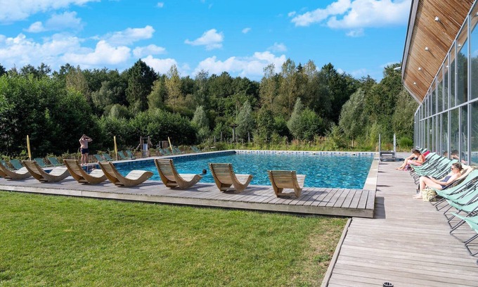 Maubray Cottage | Spacious Cottage with Garden