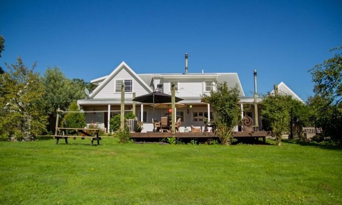 Martinborough House | Spacious Country Home - a place for family, friends or colleagues to gather.