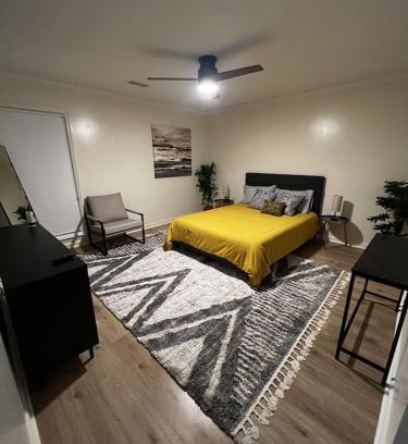 Columbus House | Spacious & Cozy - Close to Fort Moore - Pool Table