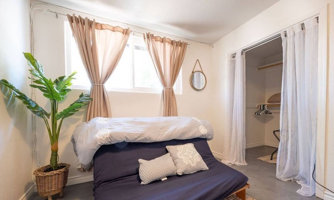 Mission Terrace House | Spacious & Cozy Vacation Home with Workspace