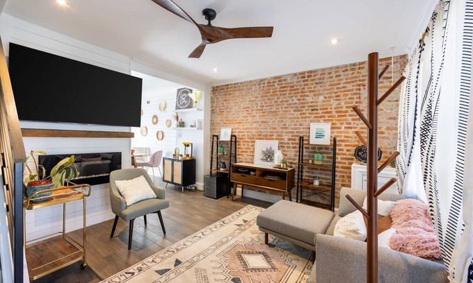 Near Northeast House | Spacious DC Retreat w/Free Parking & 70” Smart TV