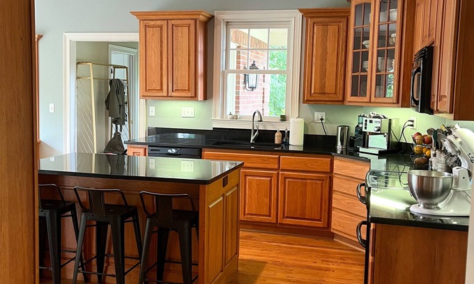 Prospect House | Spacious Derby & PGA Rental Home near horse farms and fields