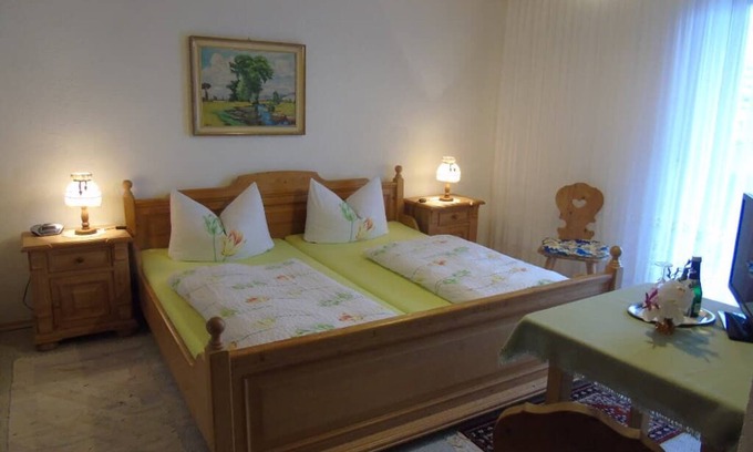 Lohberg Apartment | Spacious double room with south-west facing balcony