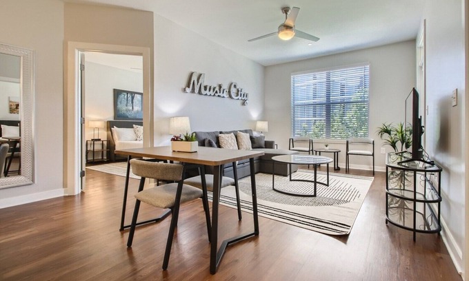 The Gulch Condo | Spacious Downtown/Gulch Condo - 2bed/2bath